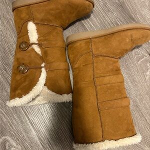 Arizona Jean Company Brown Winter Boots with Fur Trim